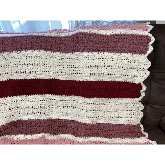 Vintage Hand Crocheted  Baby Throw Afghan Pink White 60 Inch X 40 Inch - Picture 2 of 5